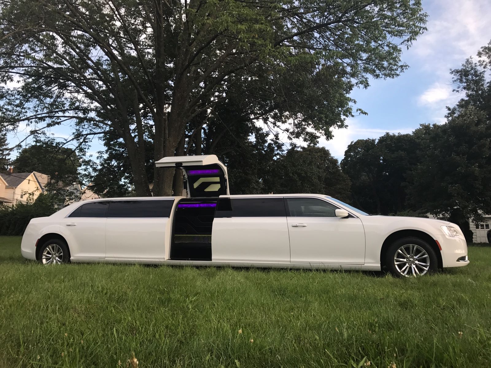 Chrysler stretch limo